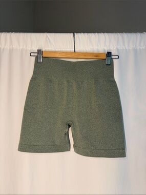 High-Waist Women’s Bike Shorts in Pastel Olive